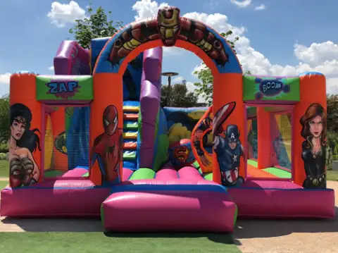 Castillo hinchable los vengadores especial