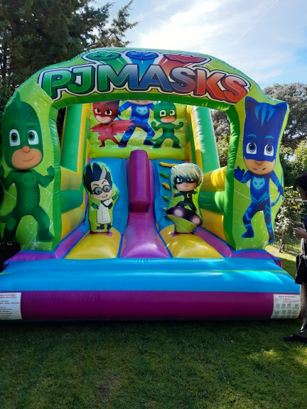 CASTILLO HINCHABLE PJMASKS GRANDE, hinchable en alquiler