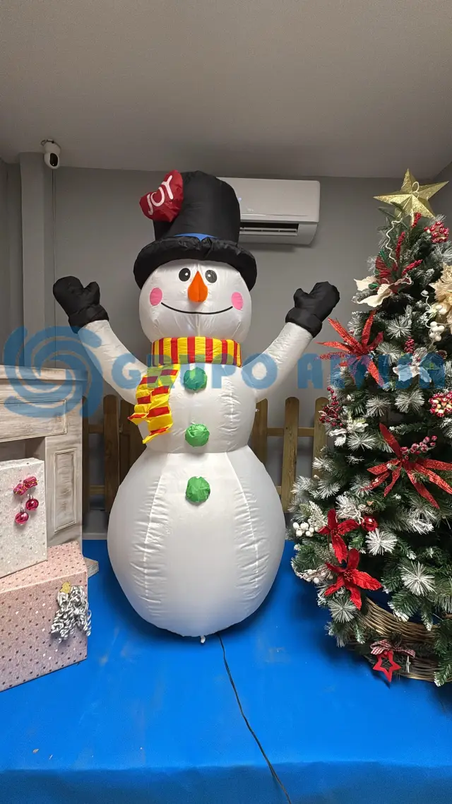 ATREZZO MUNECO DE NIEVE HINCHABLE MINI - 1,90, alquiler de decoración de Navidad en Madrid