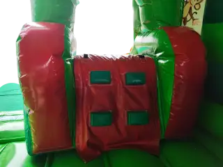 CASTILLO HINCHABLE CASITA COCODRILO MEDIANO