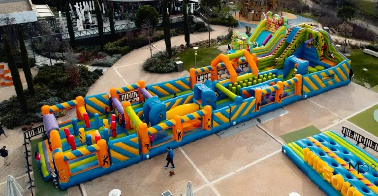 CASTILLO HINCHABLE WIPE OUT EXTREME CAIDA LIBRE, hinchable en alquiler