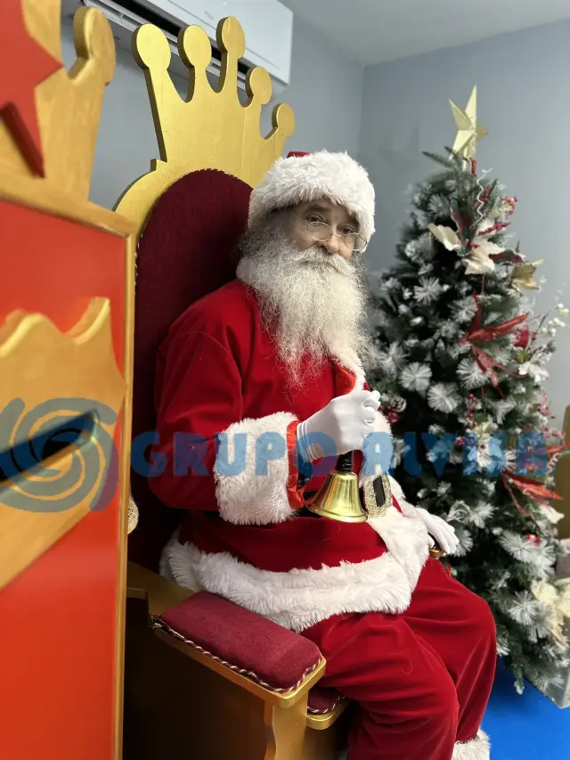 STAFF PAPA NOEL PREMIUM (2), alquiler de decoración de Navidad en Madrid