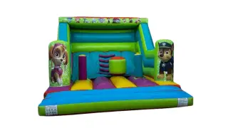 CASTILLO HINCHABLE MULTICOLOR PATRULLA CANINA MEDIANO